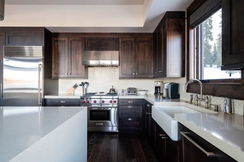 Lodgeside 4A, Kitchen, 2