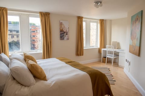 City Apartment | 2 bedrooms, premium bedding, individually decorated