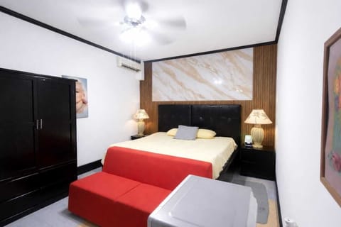 Superior Studio, Tower | Desk, soundproofing, iron/ironing board (on request), WiFi (free)