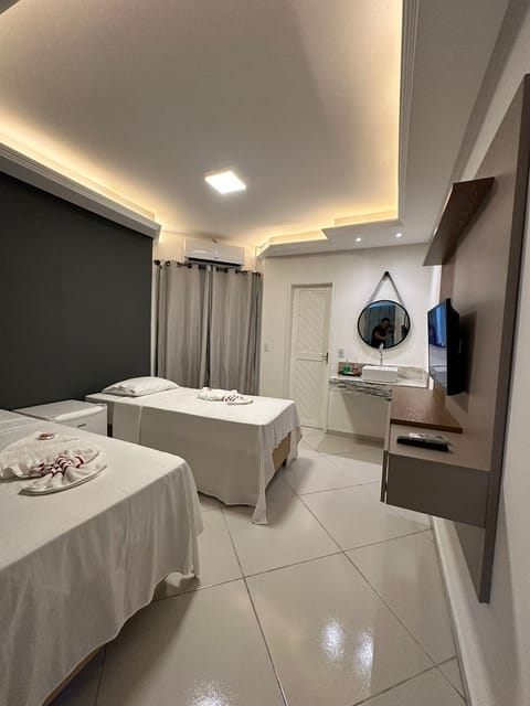 Basic Single Room, 2 Twin Beds | Soundproofing, free WiFi