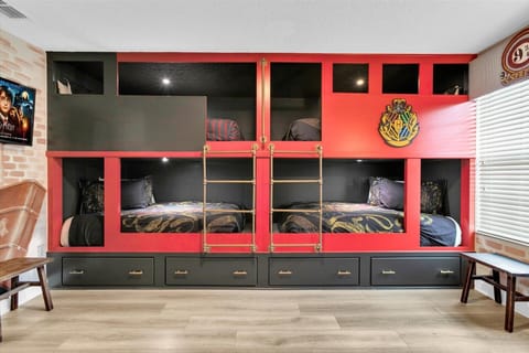 Bunk Bedroom 4 (Angle 2)