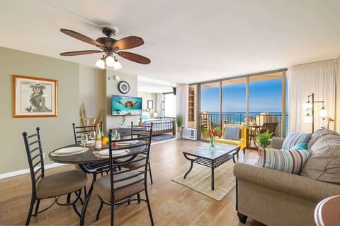 An overview of this beautiful condo with stunning ocean views.