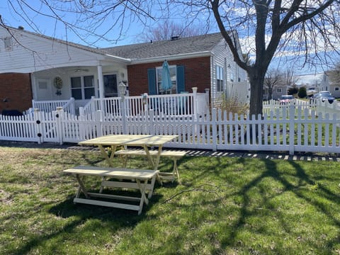 Front of the house and yard!