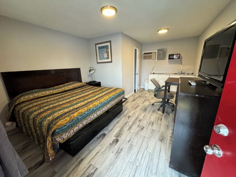 Desk, blackout drapes, iron/ironing board, free WiFi