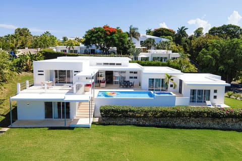 V08 Aurora Stylish New 4BR Villa · Pool · (1409)