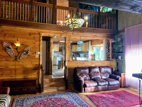  Open plan: living room, dining area, kitchen