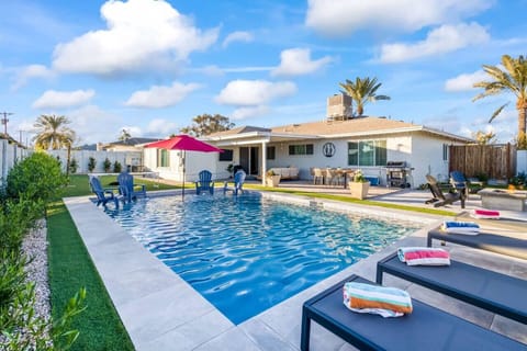 Large Heated Pool with Baja Shelf