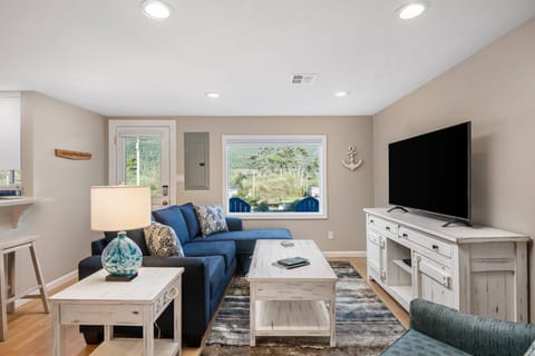 Welcome to Rockaway Beach Cottage. We hope we get to host you at this charming Oregon Coast rental. Please reach out with any questions.