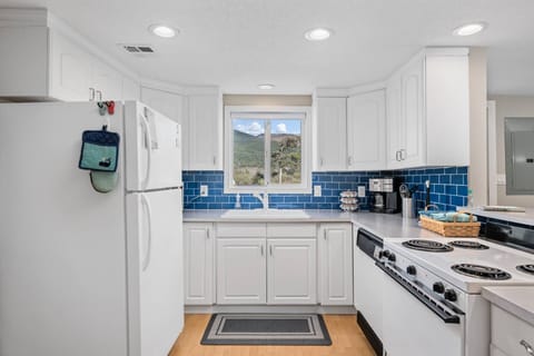 "My family stayed here for several nights, and it as the perfect home base to explore the area. Would definitely recommend this place" - Kelly