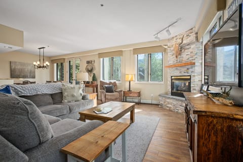 Bright & airy