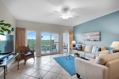 Lovely Living Room- Summit at Tops'l 403