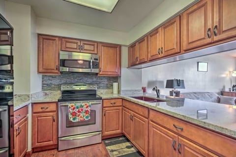 Well Equipped Kitchen | Dishware & Flatware