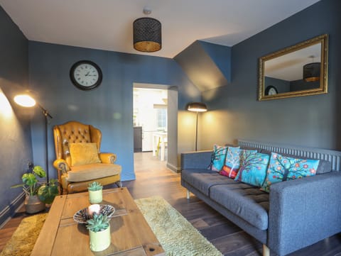 Cottage | Interior