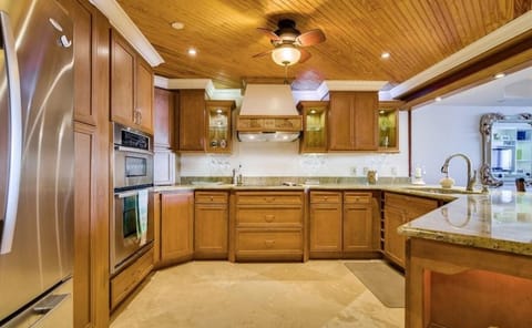 Remodeled, Updated Kitchen and tile floor - custom wood ceiling