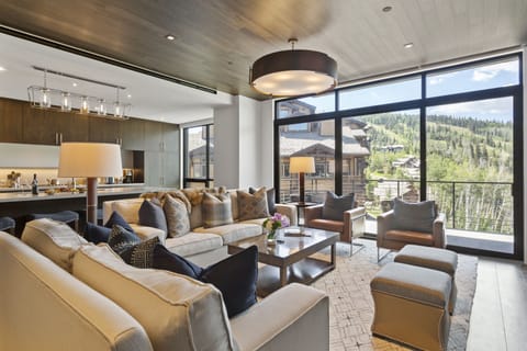 Living Room, Indoors, Furniture, Home Decor, Couch