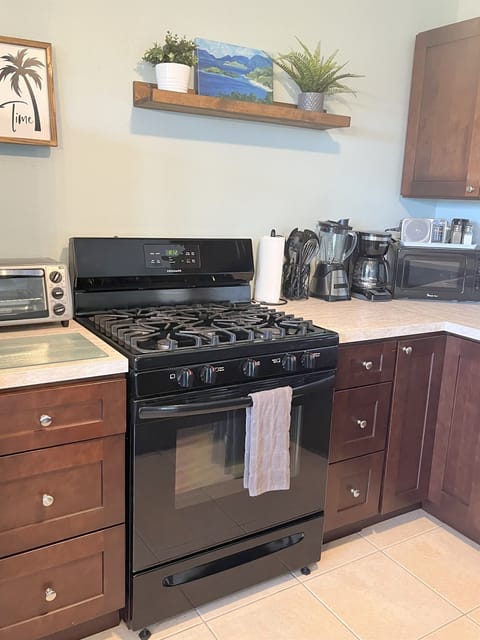 All the modern appliances you could need.