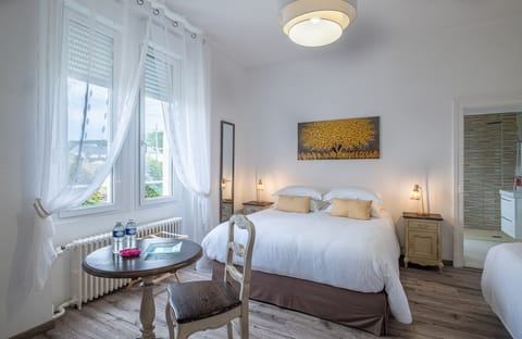 Deluxe Double Room | Free WiFi