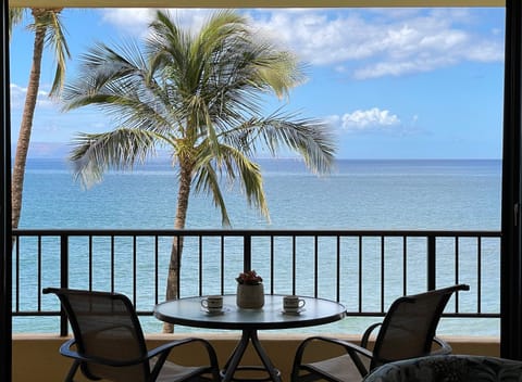 4th floor private lanai for whale watching and sunsets. 