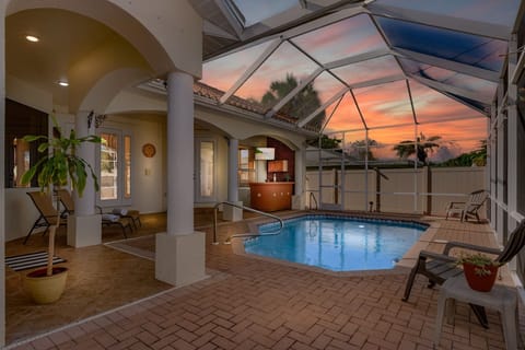 5 bedroom vacation rental with private pool