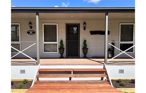 Hampton Cottage