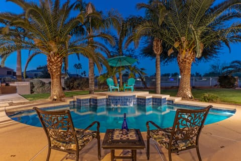 Welcome to SANDSTONE GEM, 4 BR, 3 BA, one story home in family friendly Gilbert.