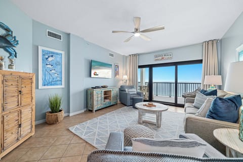 Welcome to The Palms 914!
