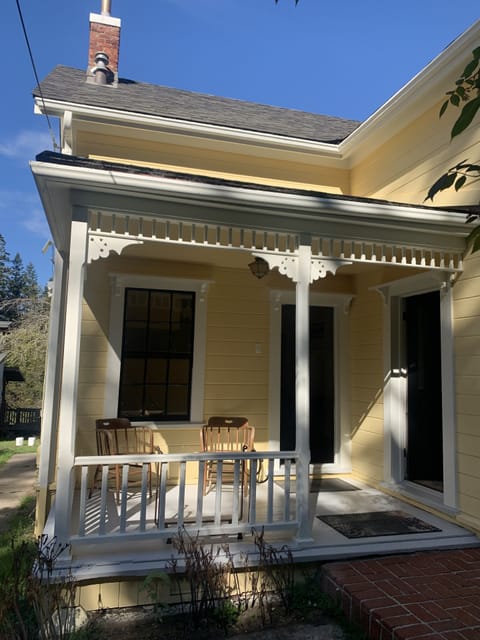 Covered front porch.