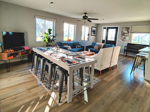 Your living and dining area await! Seating for 8 and TV with cable.
