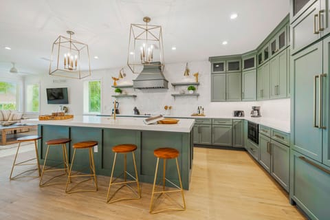 Pirates Cove Kitchen and Counter