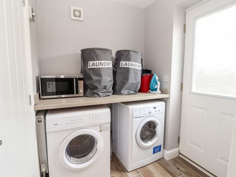 Cottage | Laundry