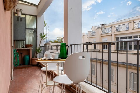Apartment | Balcony