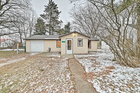 Frederic Vacation Rental | 2BR | 1BA | 1,200 Sq Ft | Step-Free Access