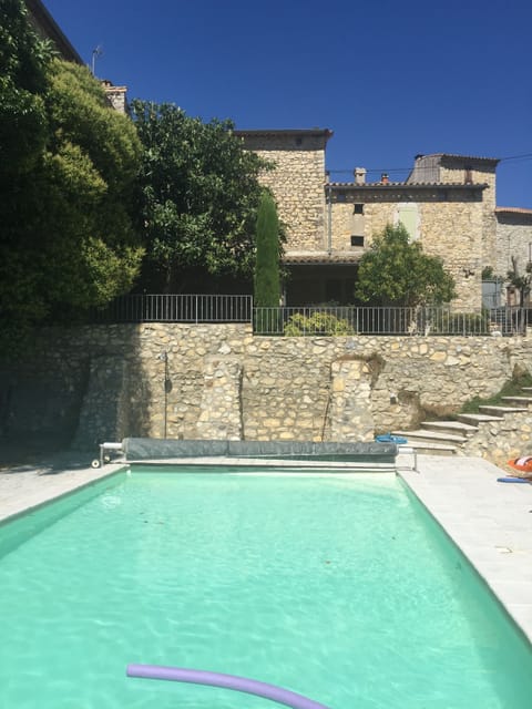 Private pool 10x5m securely fenced 