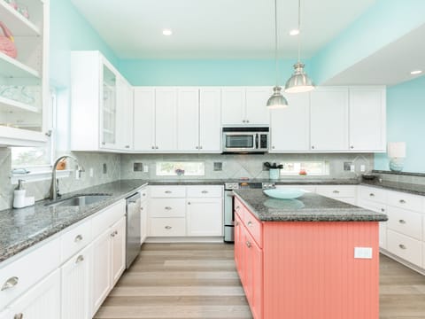 Abundant kitchen cabinet and counter space