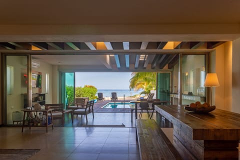 Enjoy the sea wherever you are in the house