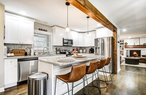 Additional Seating at the Spacious Kitchen Island