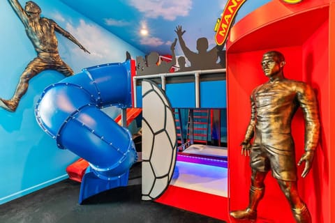 Sport's Palace *Theme Room 1* on First Floor