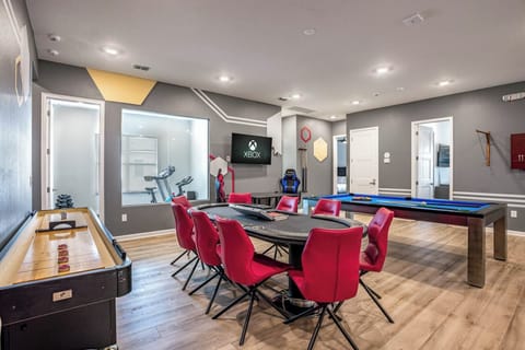 Loft w/ Pool Table, Shuffleboard & Game Console