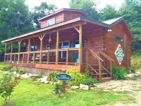 “Time to Unwine” cabin (lower cabin) - closest to the pond