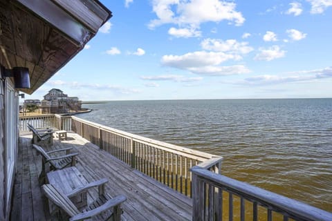 Surf-or-Sound-Realty-997-Windy-Point-Deck