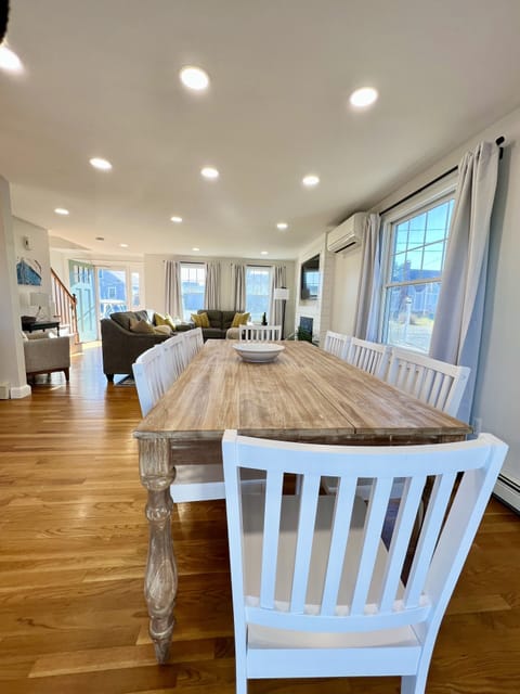 Dine with friends and family or play a boardgame-seating for 8