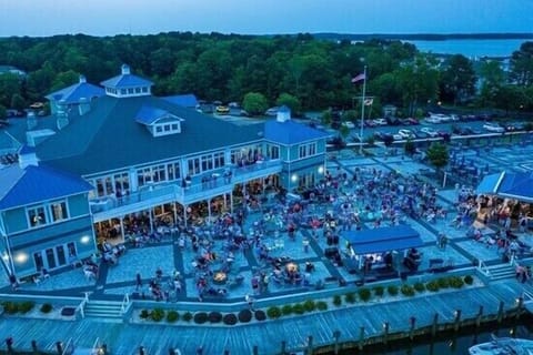 Live music, indoor/outdoor dining, outdoor bar are all just steps away!