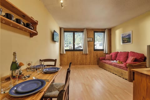 Bright open plan