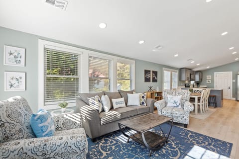 Entryway to living area