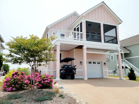 Currituck Cottage @ TCC.