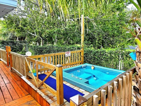 hot tub 