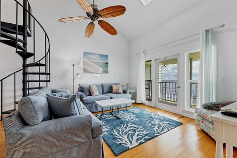 Gorgeous condo on the Myakka River