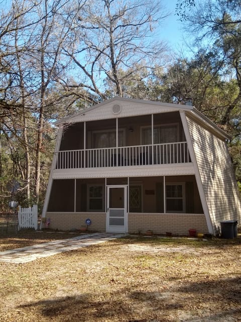 Enjoy this renovated modified A frame style cottage near the Santa Fe River
