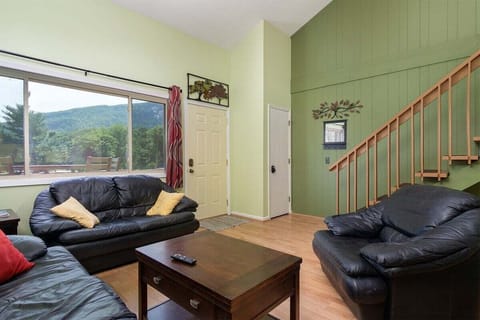 Welcome to Fairway Villa 502