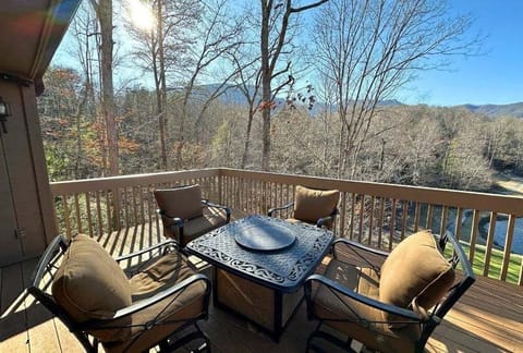 The perfect spot to enjoy the warmth of the firepit while taking in the view.